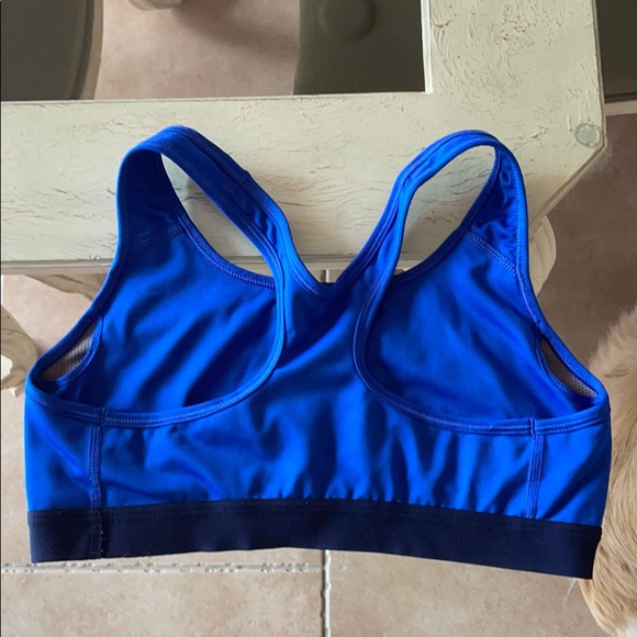 Nike Dri-Fit Sports Bra (Size Medium) - Picture 2 of 3